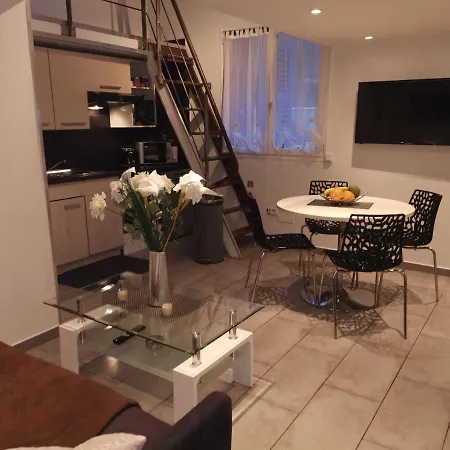 公寓 Duplex 3 Pieces 4 Couchages Au Suquet A 2 Mn A Pied Du Port De Cannes, Du Centre, De La Et Du Palais Des Festival 戛纳